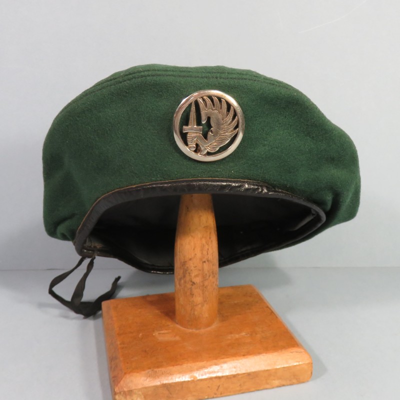 BERET VERT EN 3 PARTIES PARACHUTISTE MODELE 1947 DU REP LEGION ETRANGERE TAP INDOCHINE ALGERIE